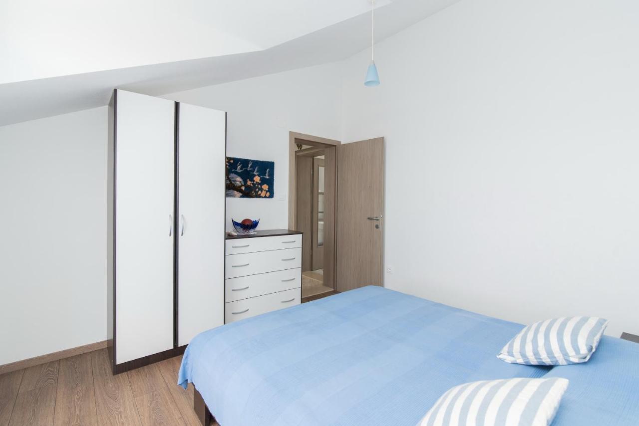 Apartments Mare Postira Luaran gambar