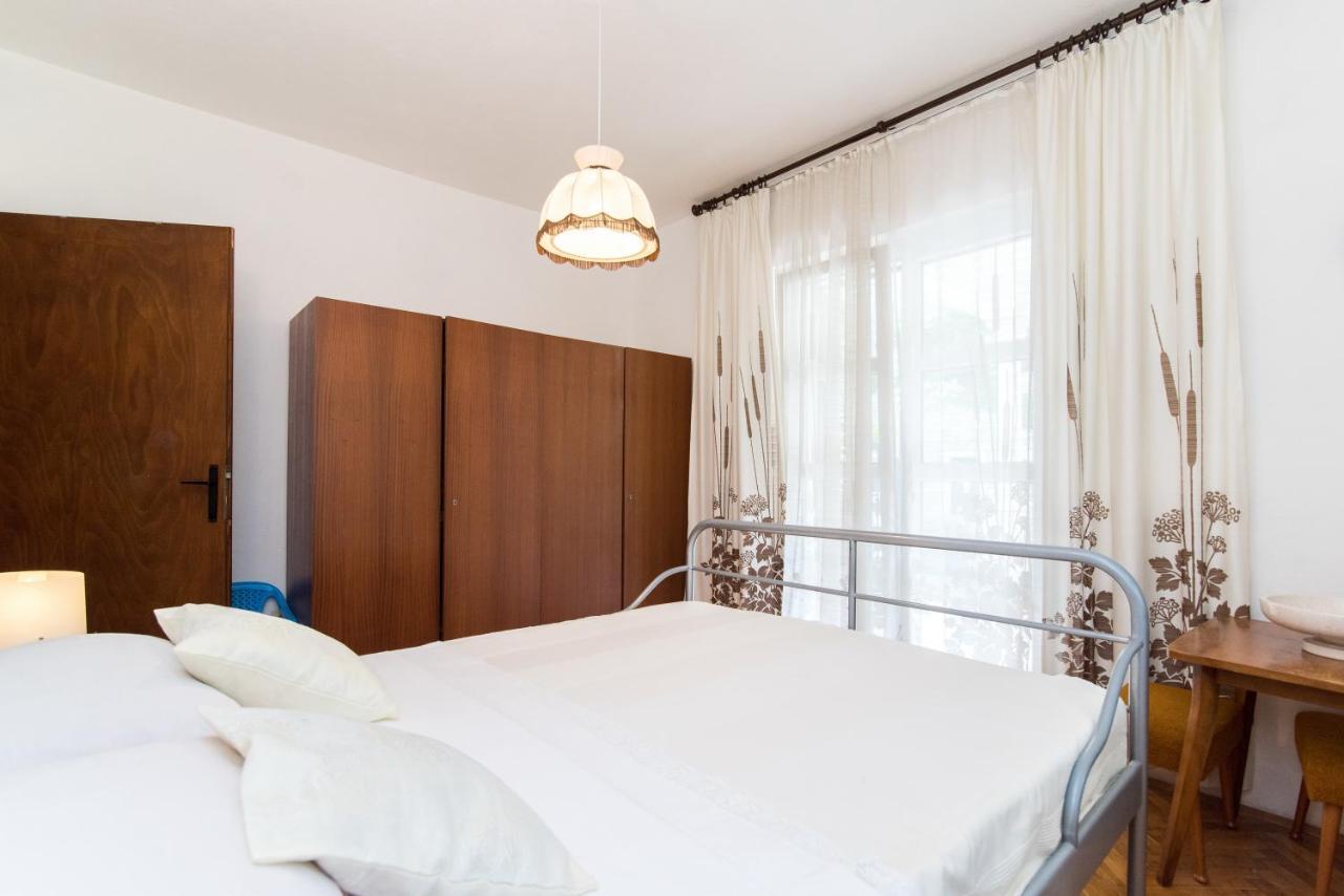 Apartments Mare Postira Luaran gambar