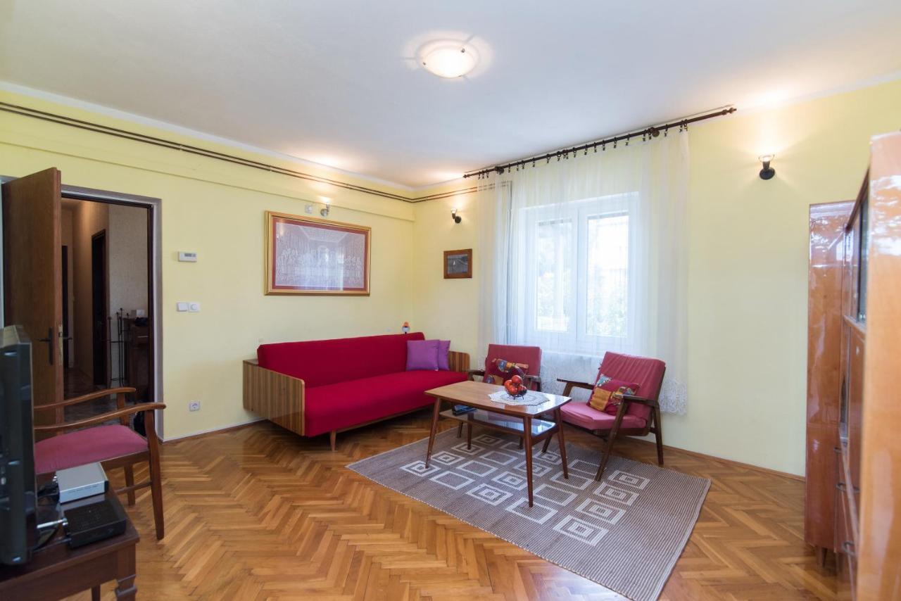 Apartments Mare Postira Luaran gambar